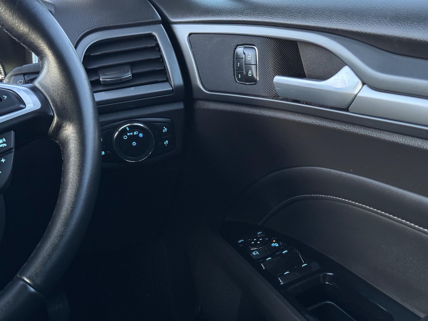 Used Ford Mondeo for sale - 78127820: Photo 46