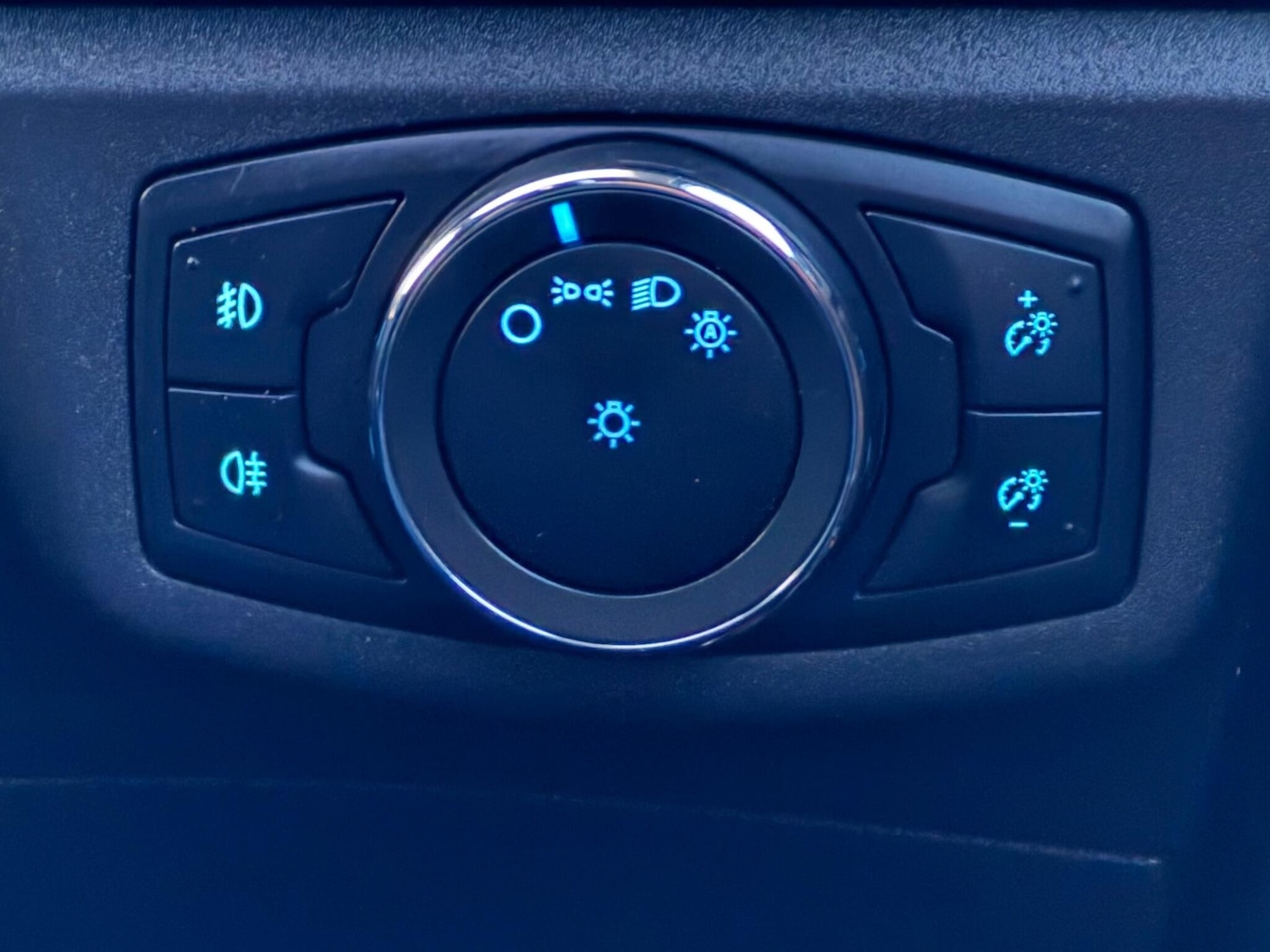 Used Ford Mondeo for sale - 78127820: Photo 50