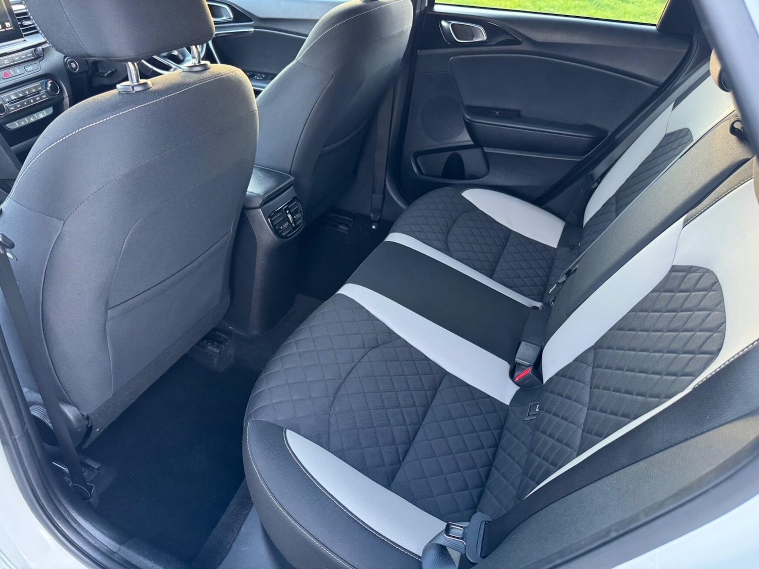 Used Kia Pro Ceed 2019 for sale - 76840736: Photo 42