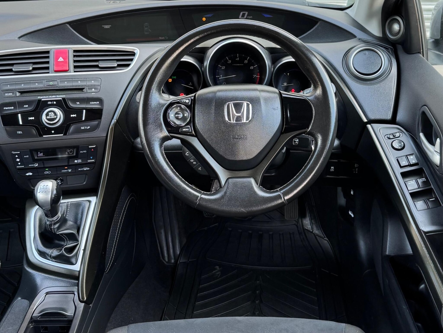 Used Honda Civic 2015 for sale - 77982277: Photo 23