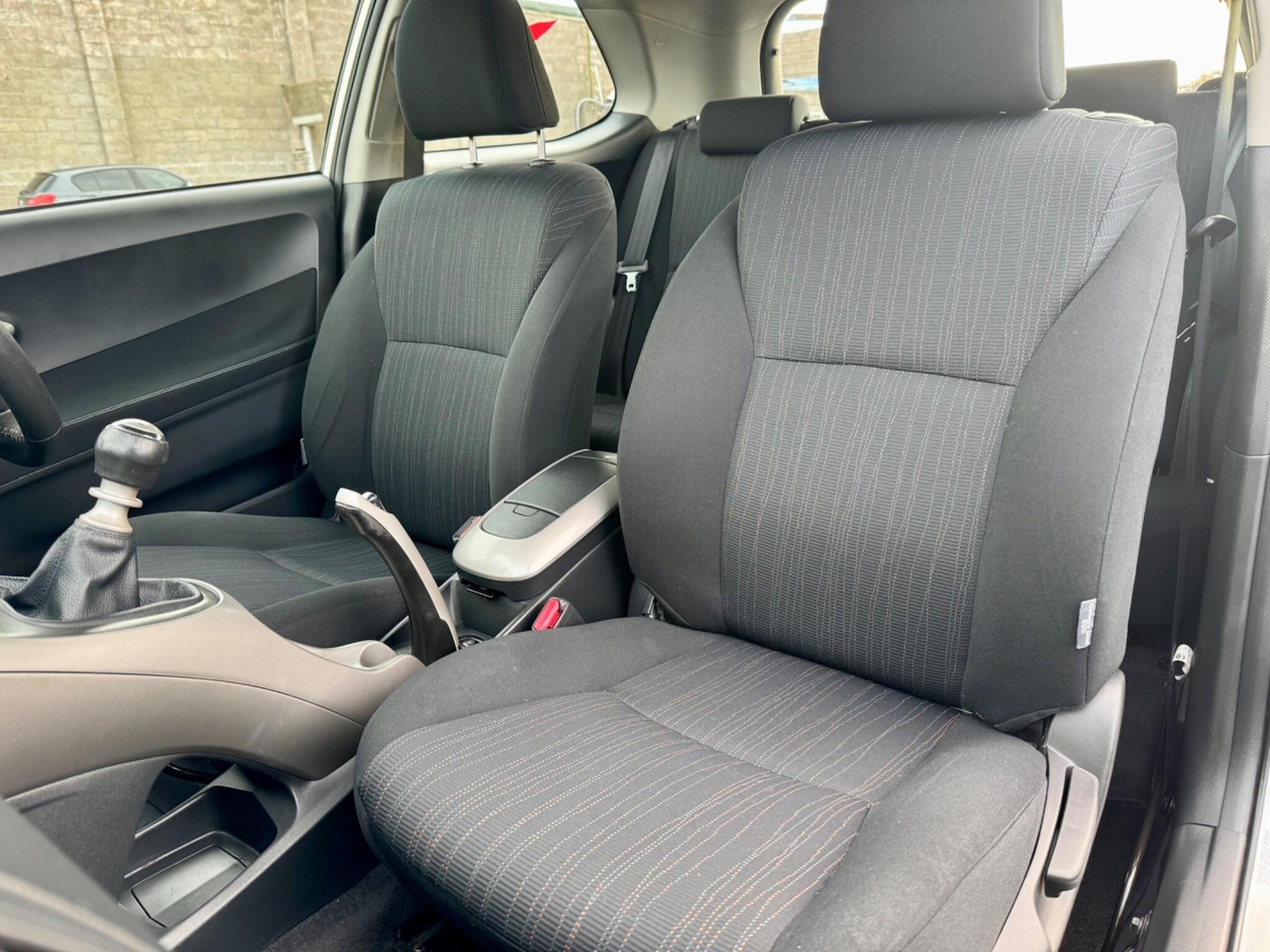 Used Toyota Auris 2009 for sale - 77343872: Photo 21