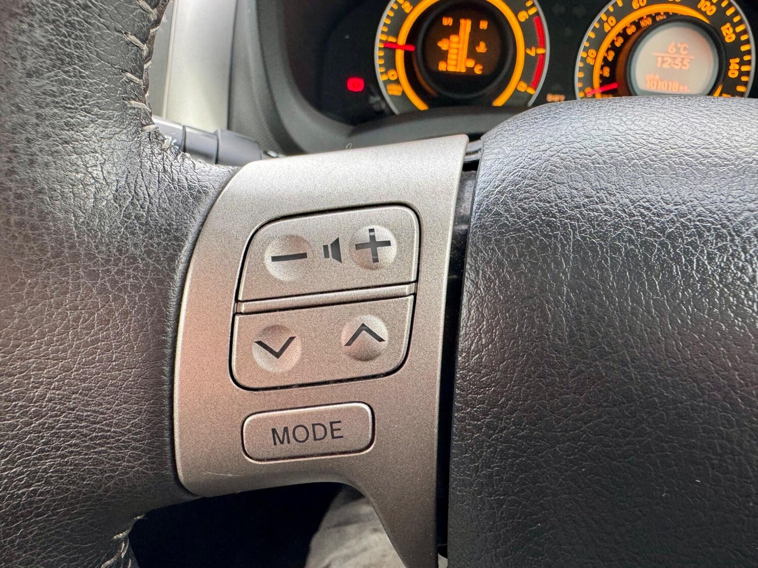 Used Toyota Auris 2009 for sale - 77343872: Photo 23