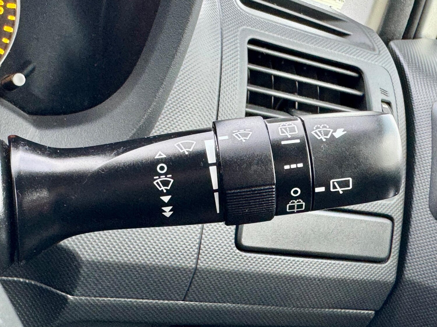 Used Toyota Auris 2009 for sale - 77343872: Photo 24