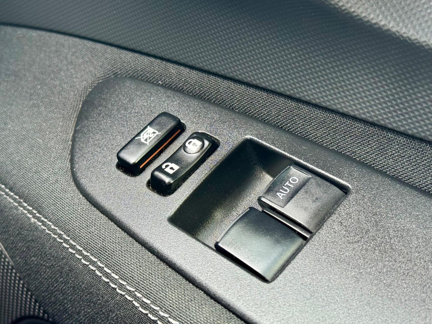 Used Toyota Auris 2009 for sale - 77343872: Photo 3