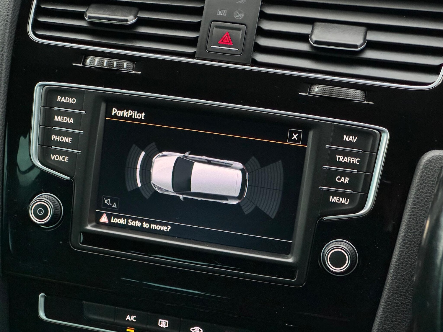 Used Volkswagen Golf 2015 for sale - 76839751: Photo 3