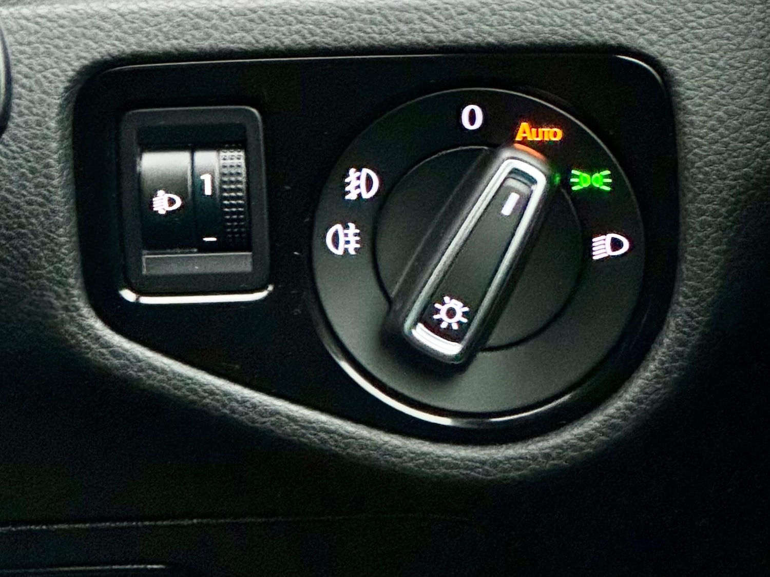 Used Volkswagen Golf 2015 for sale - 76839751: Photo 35