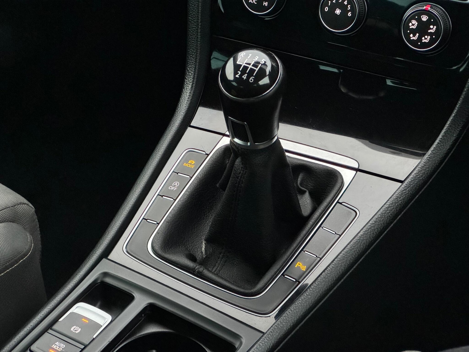 Used Volkswagen Golf 2015 for sale - 76839751: Photo 39