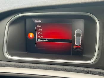 Used Volvo V40 2018 for sale - 79750652: Photo