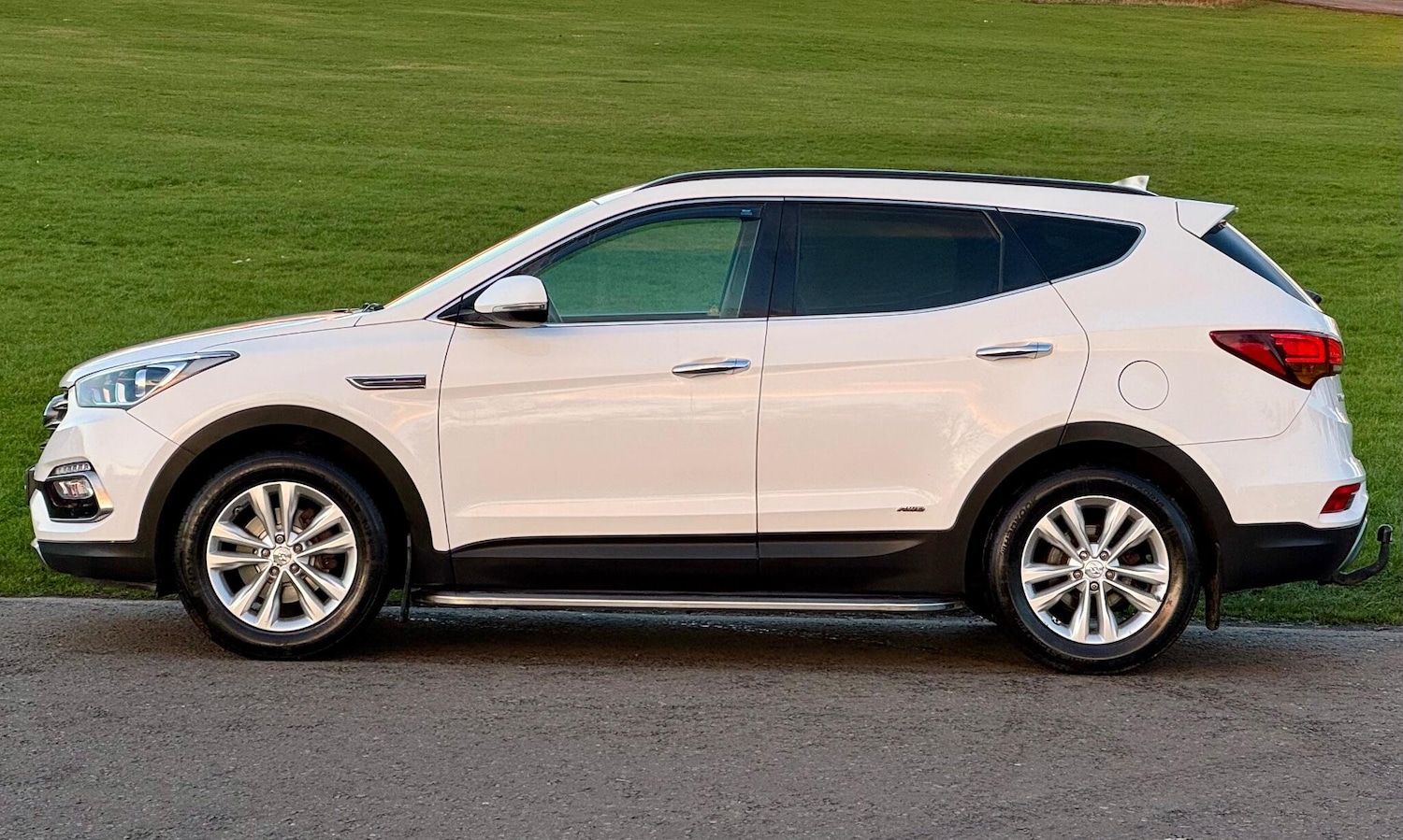 Used Hyundai Santa Fe 2017 for sale - 76840737: Photo 14