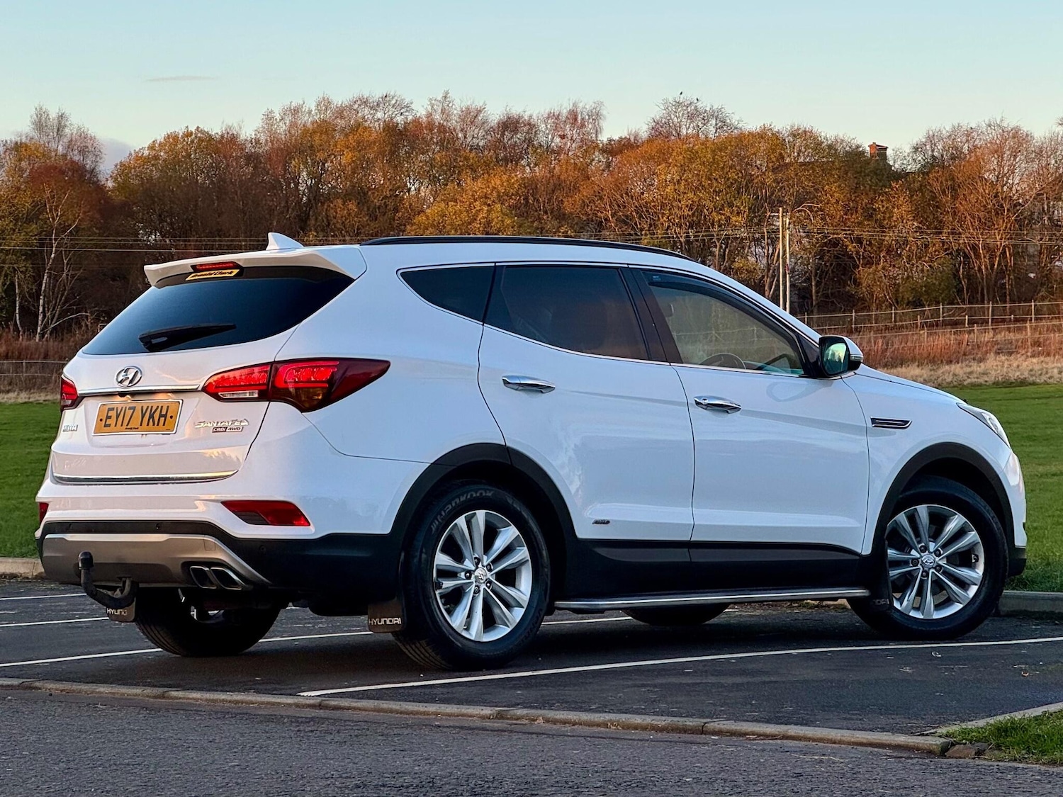 Used Hyundai Santa Fe 2017 for sale - 76840737: Photo 19