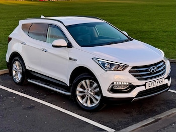 Used Hyundai Santa Fe 2017 for sale - 76840737: Photo