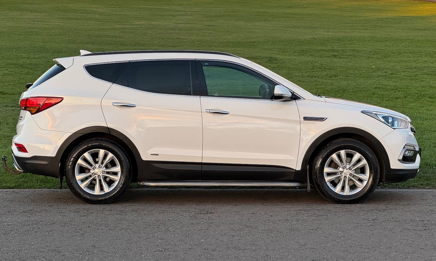 Used Hyundai Santa Fe 2017 for sale - 76840737: Photo 20