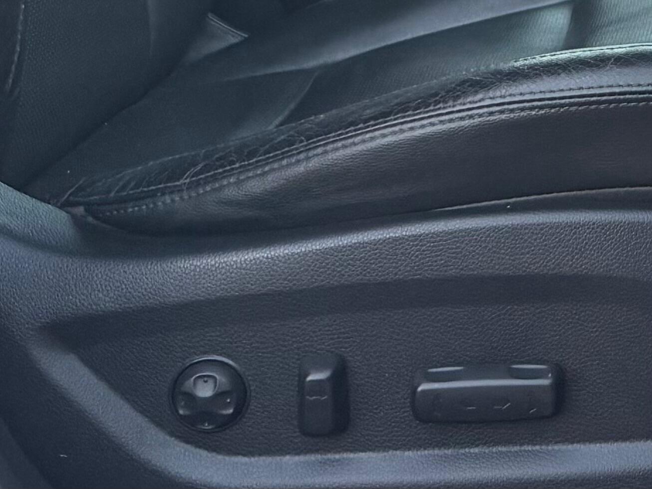 Used Hyundai Santa Fe 2017 for sale - 76840737: Photo 26