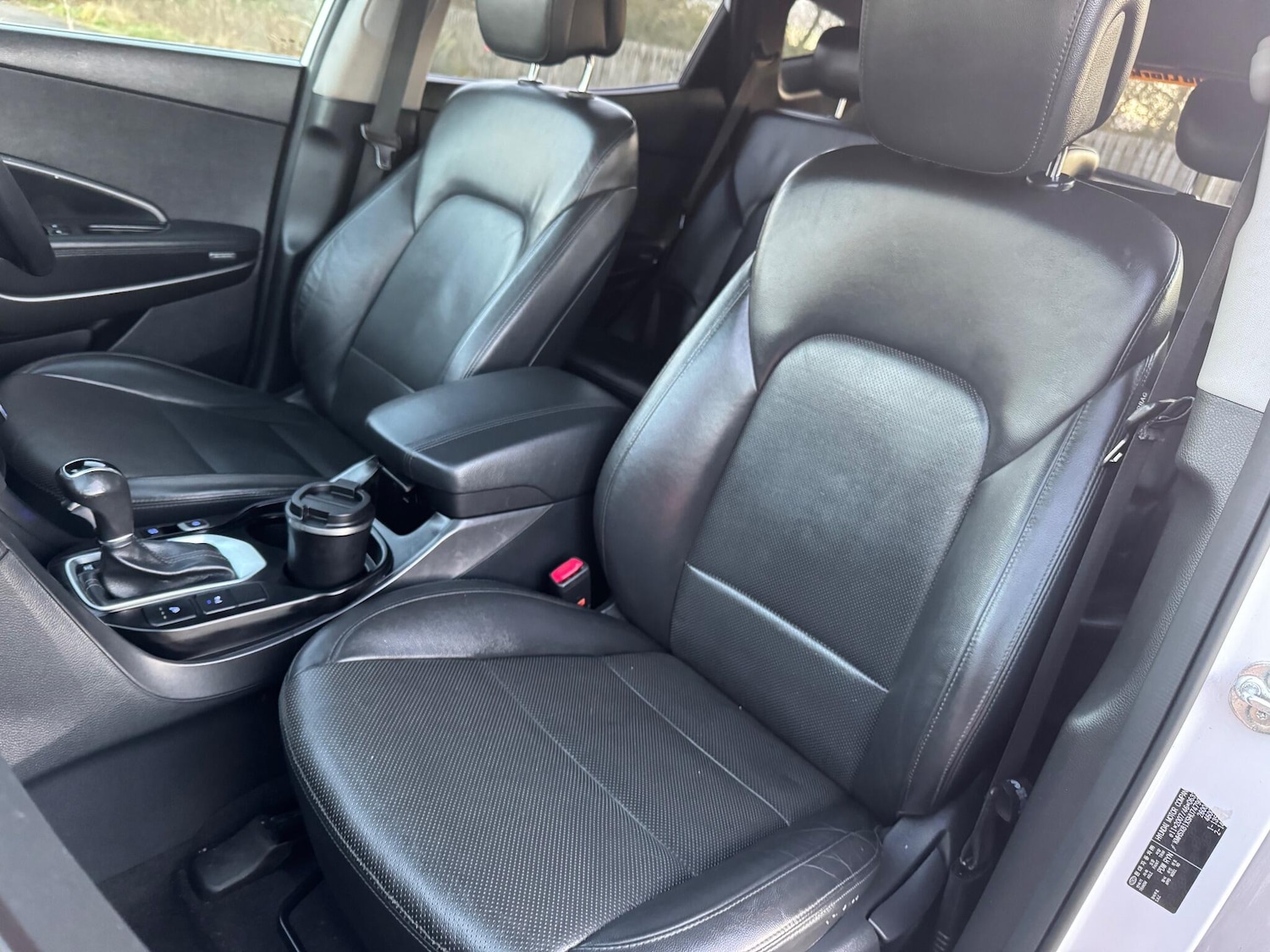 Used Hyundai Santa Fe 2017 for sale - 76840737: Photo 30