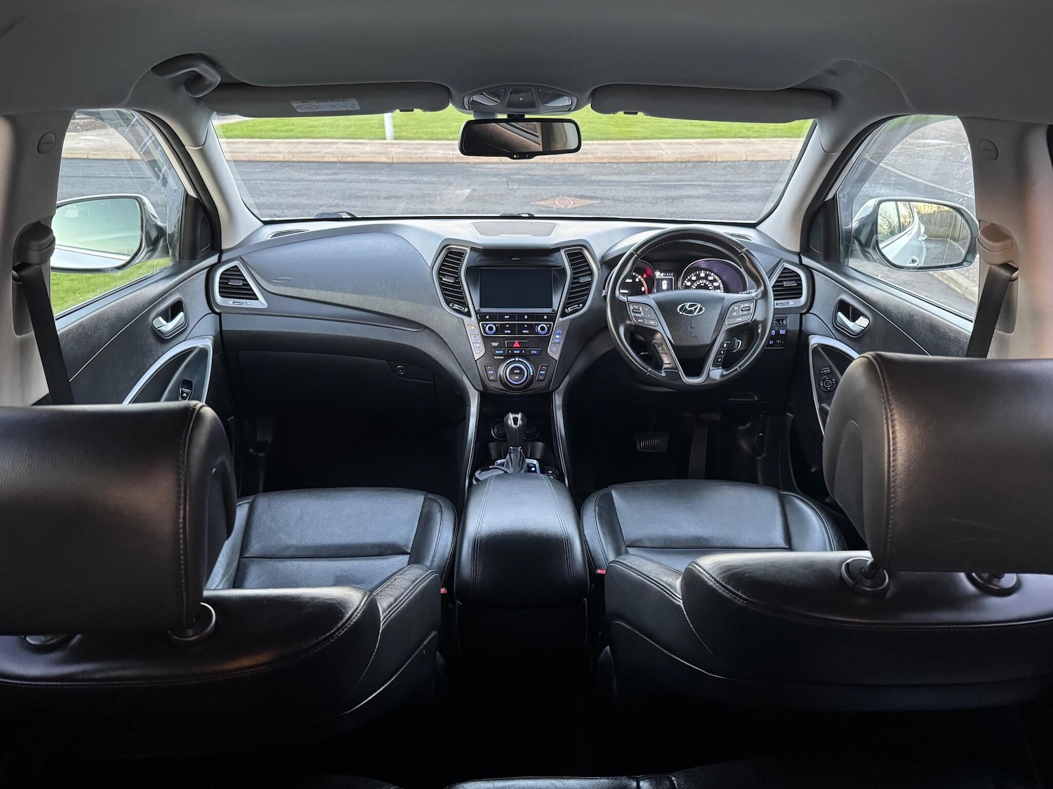 Used Hyundai Santa Fe 2017 for sale - 76840737: Photo 37
