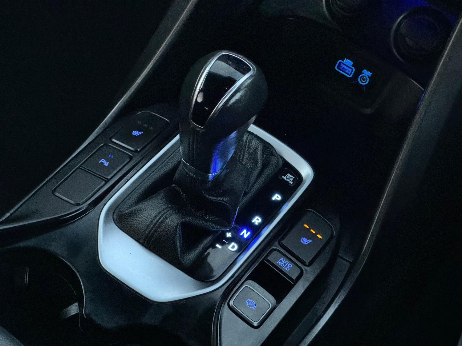 Used Hyundai Santa Fe 2017 for sale - 76840737: Photo 49