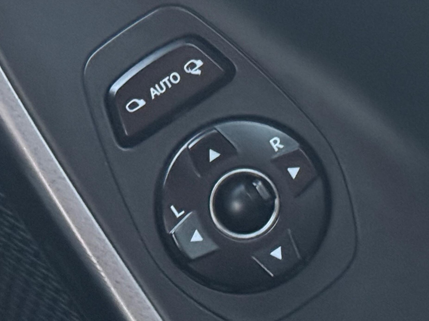 Used Hyundai Santa Fe 2017 for sale - 76840737: Photo 7