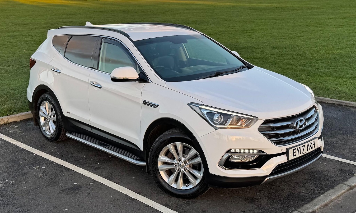 Used Hyundai Santa Fe 2017 for sale - 76840737: Photo 9