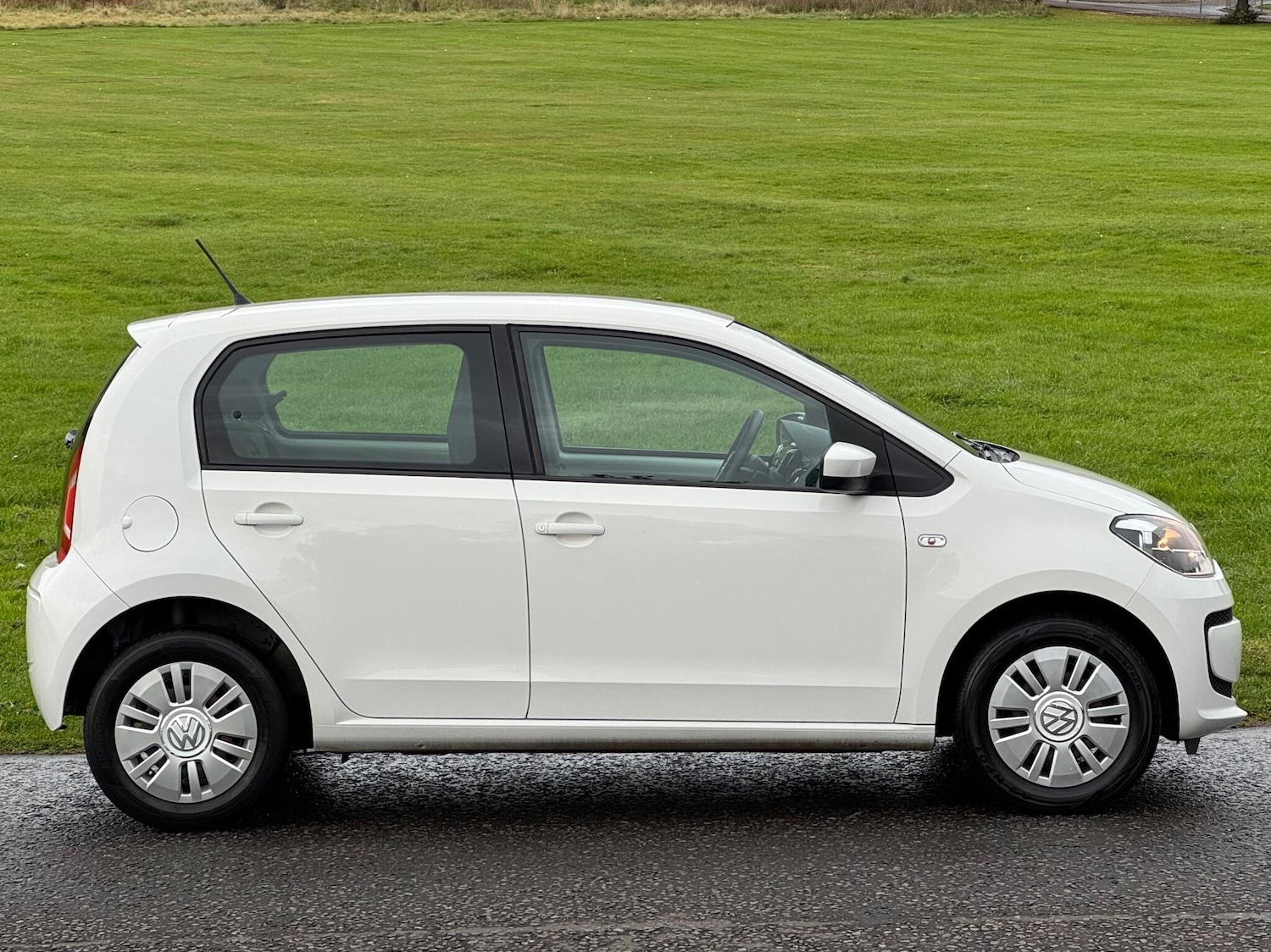 Used Volkswagen up! 2015 for sale - 76840731: Photo 16