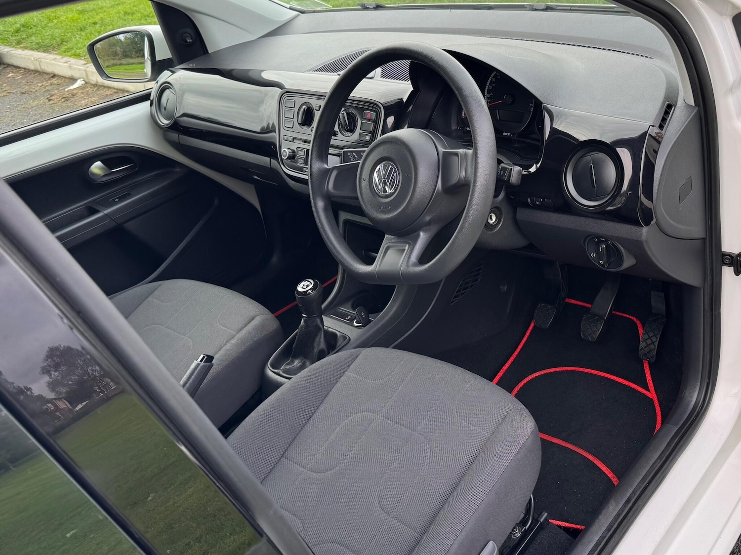 Used Volkswagen up! 2015 for sale - 76840731: Photo 21