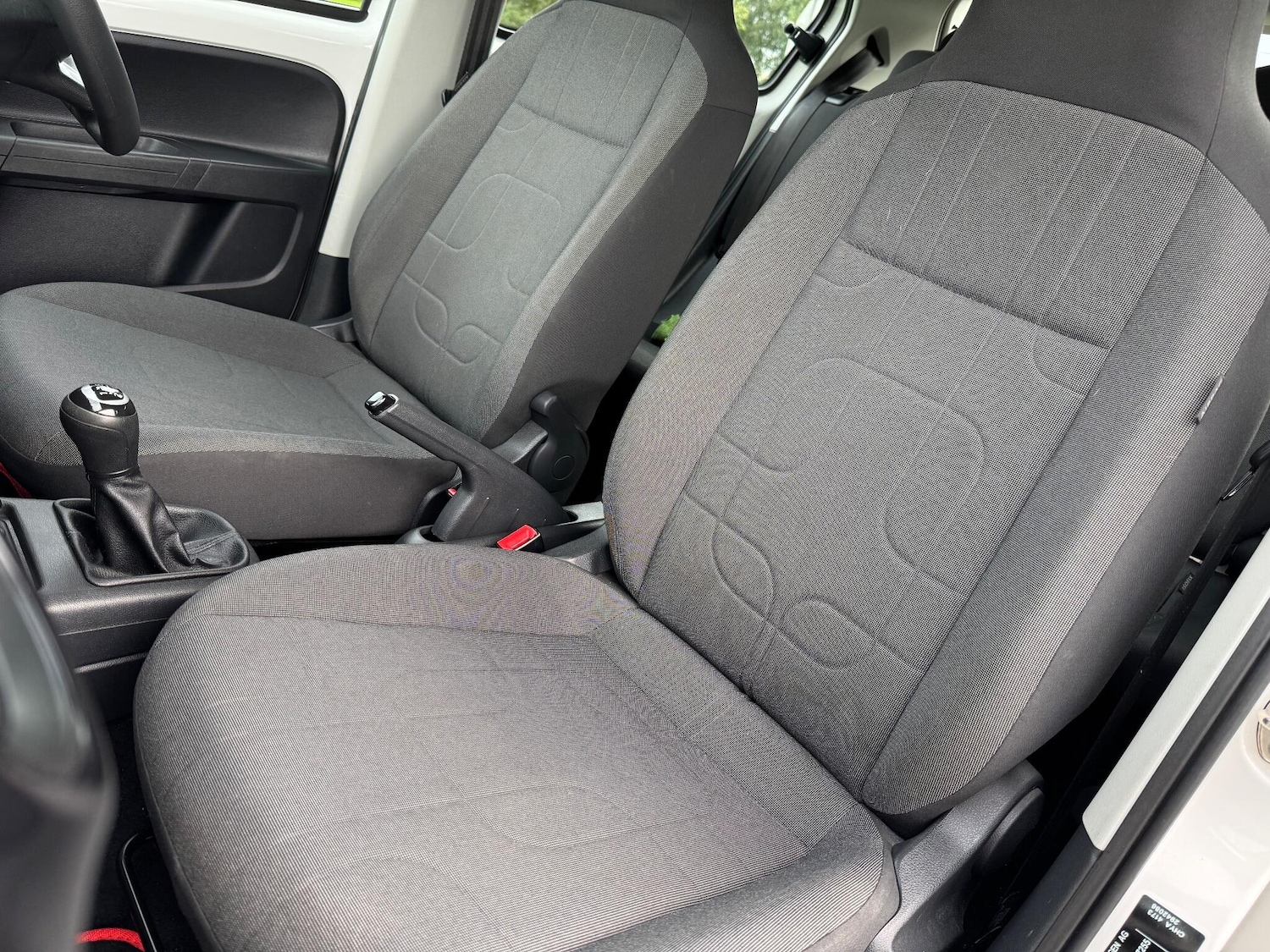 Used Volkswagen up! 2015 for sale - 76840731: Photo 30