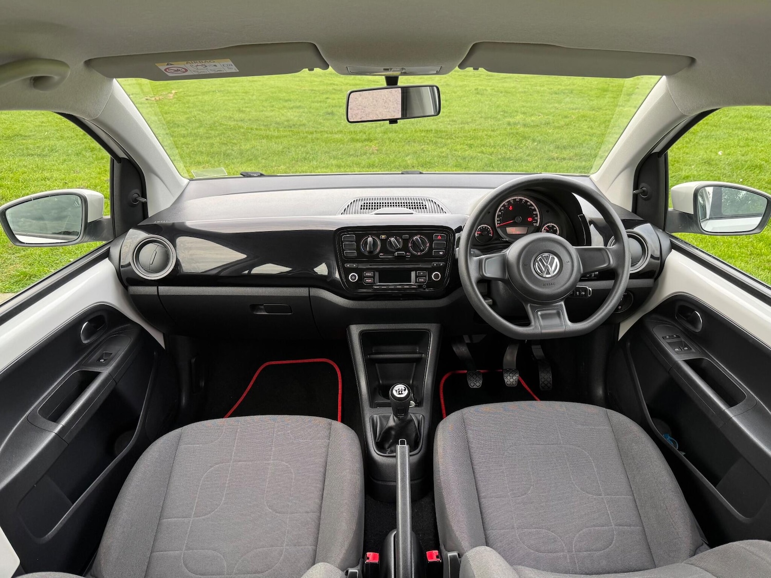 Used Volkswagen up! 2015 for sale - 76840731: Photo 36