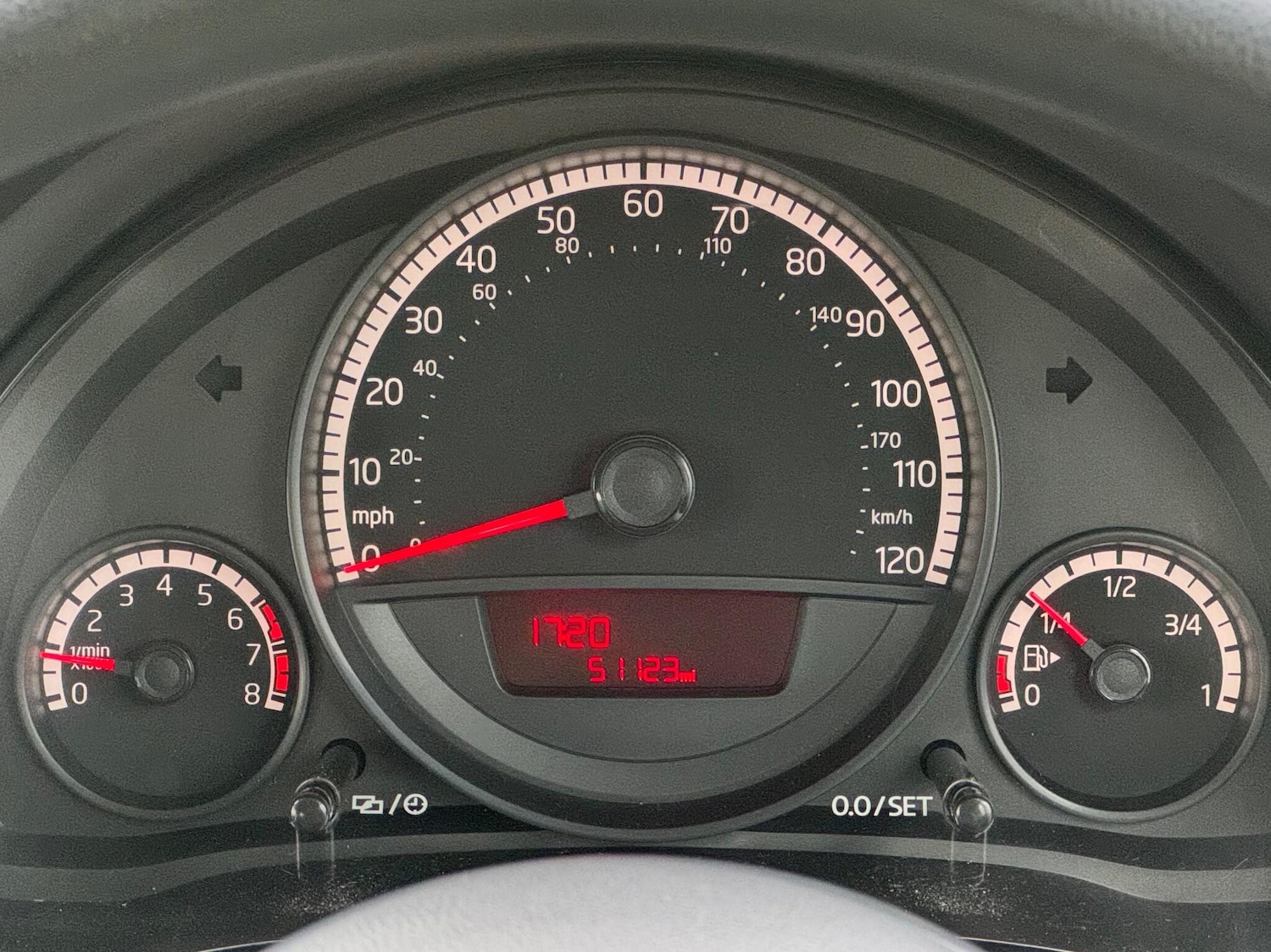 Used Volkswagen up! 2015 for sale - 76840731: Photo 40