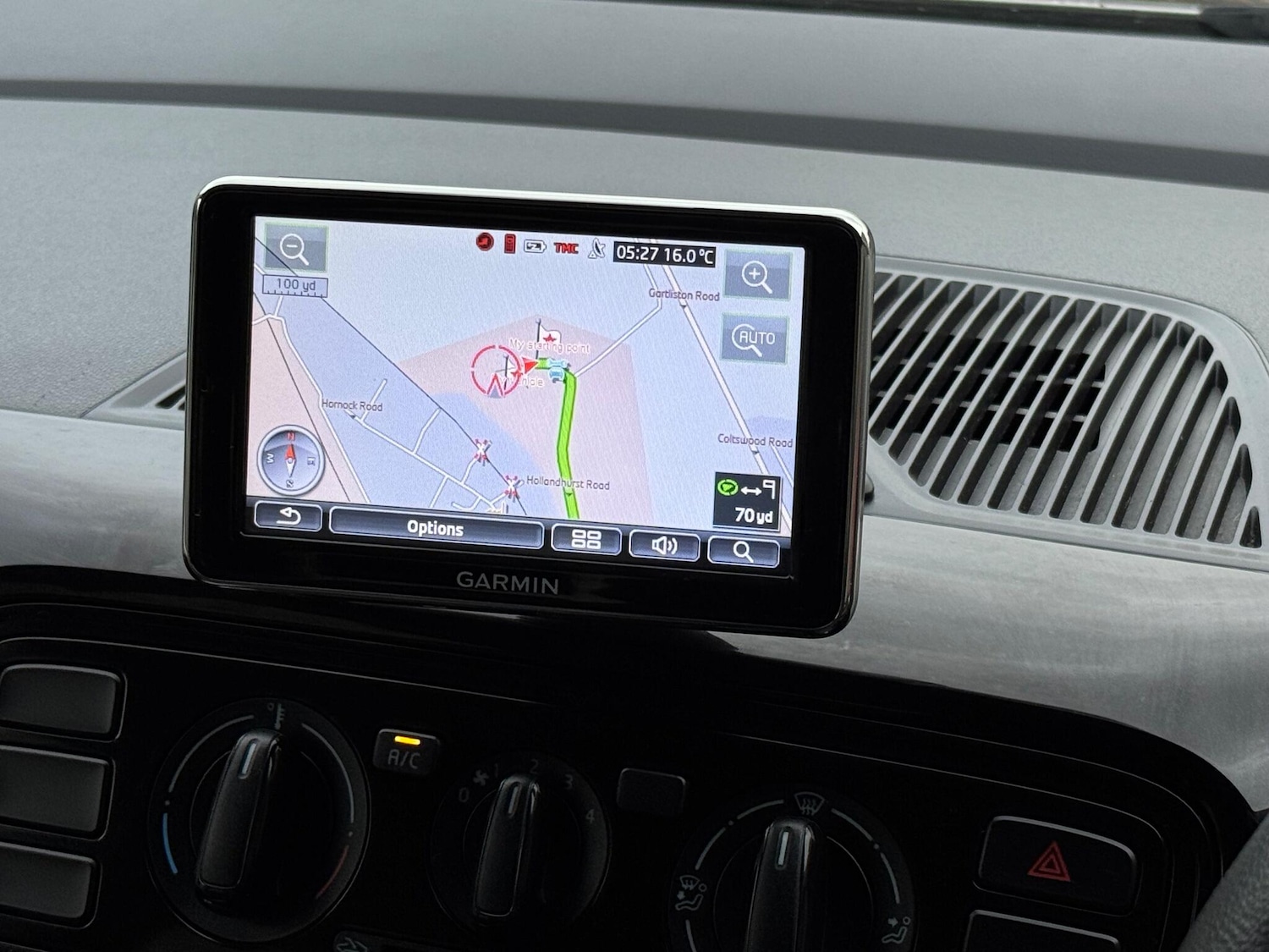 Used Volkswagen up! 2015 for sale - 76840731: Photo 47