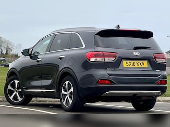 Used Kia Sorento 2016 for sale - 76840727: Photo