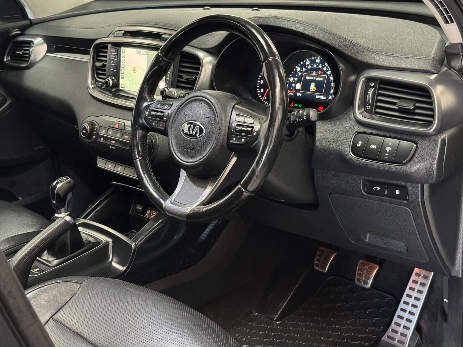 Used Kia Sorento 2016 for sale - 76840727: Photo 34