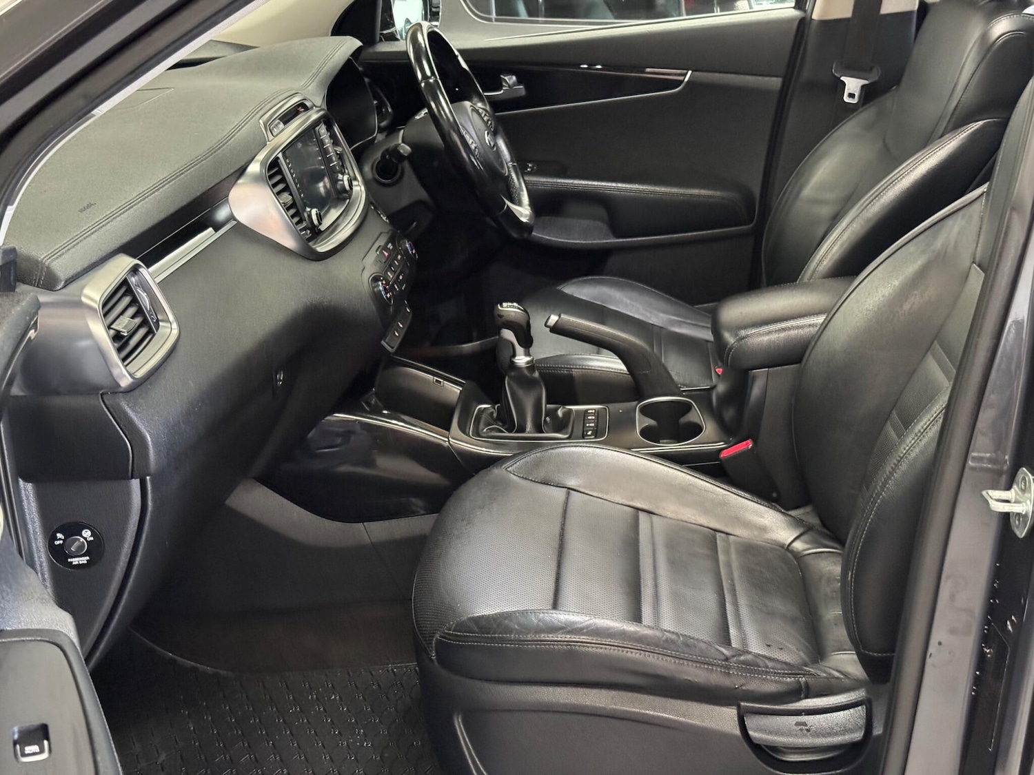 Used Kia Sorento 2016 for sale - 76840727: Photo 37