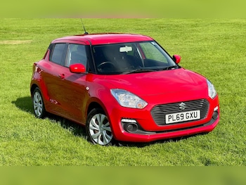 Used Suzuki Swift 2020 for sale - 79532601: Photo