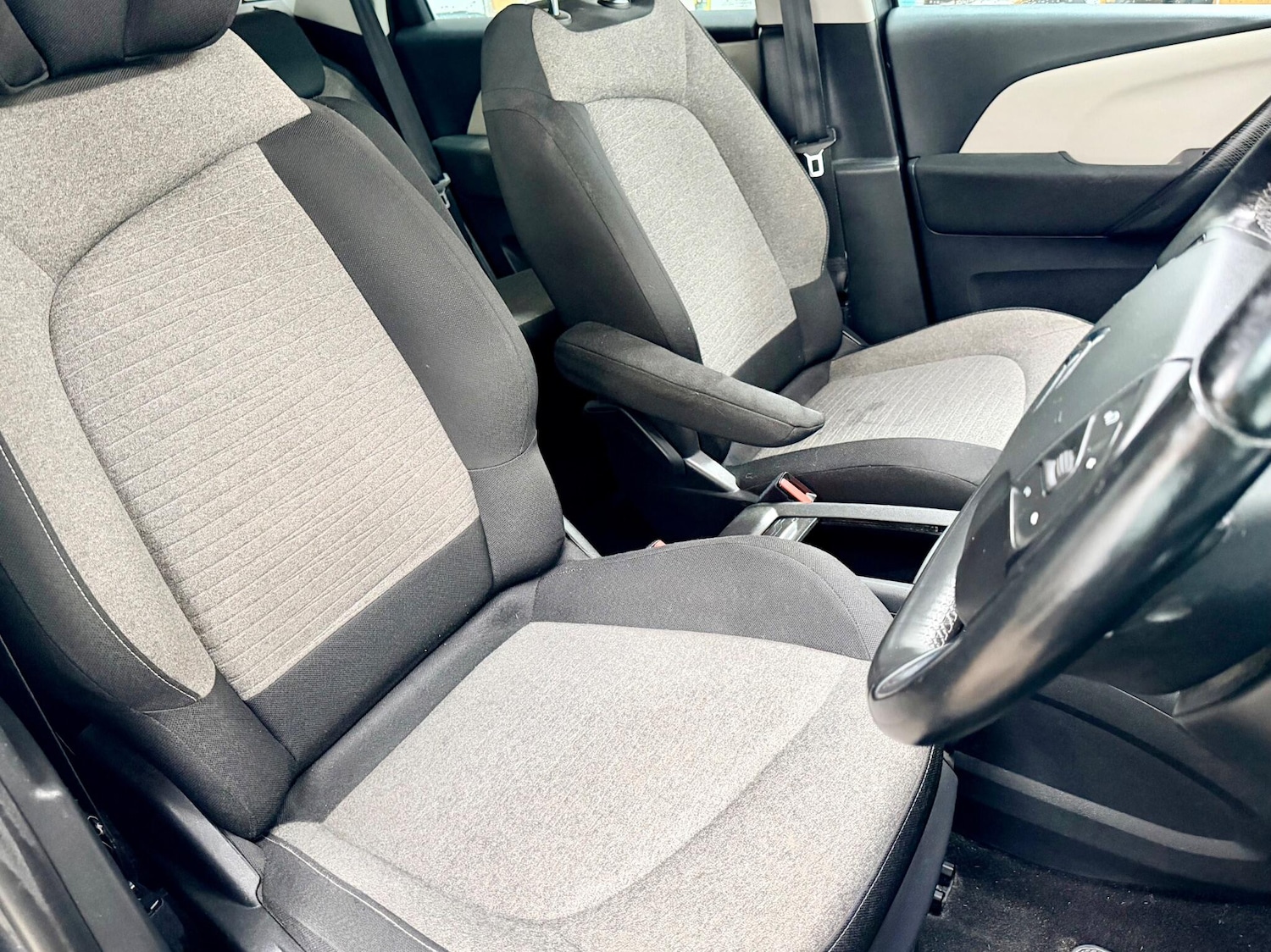 Used Citroen C4 Picasso 2017 for sale - 77524437: Photo 23