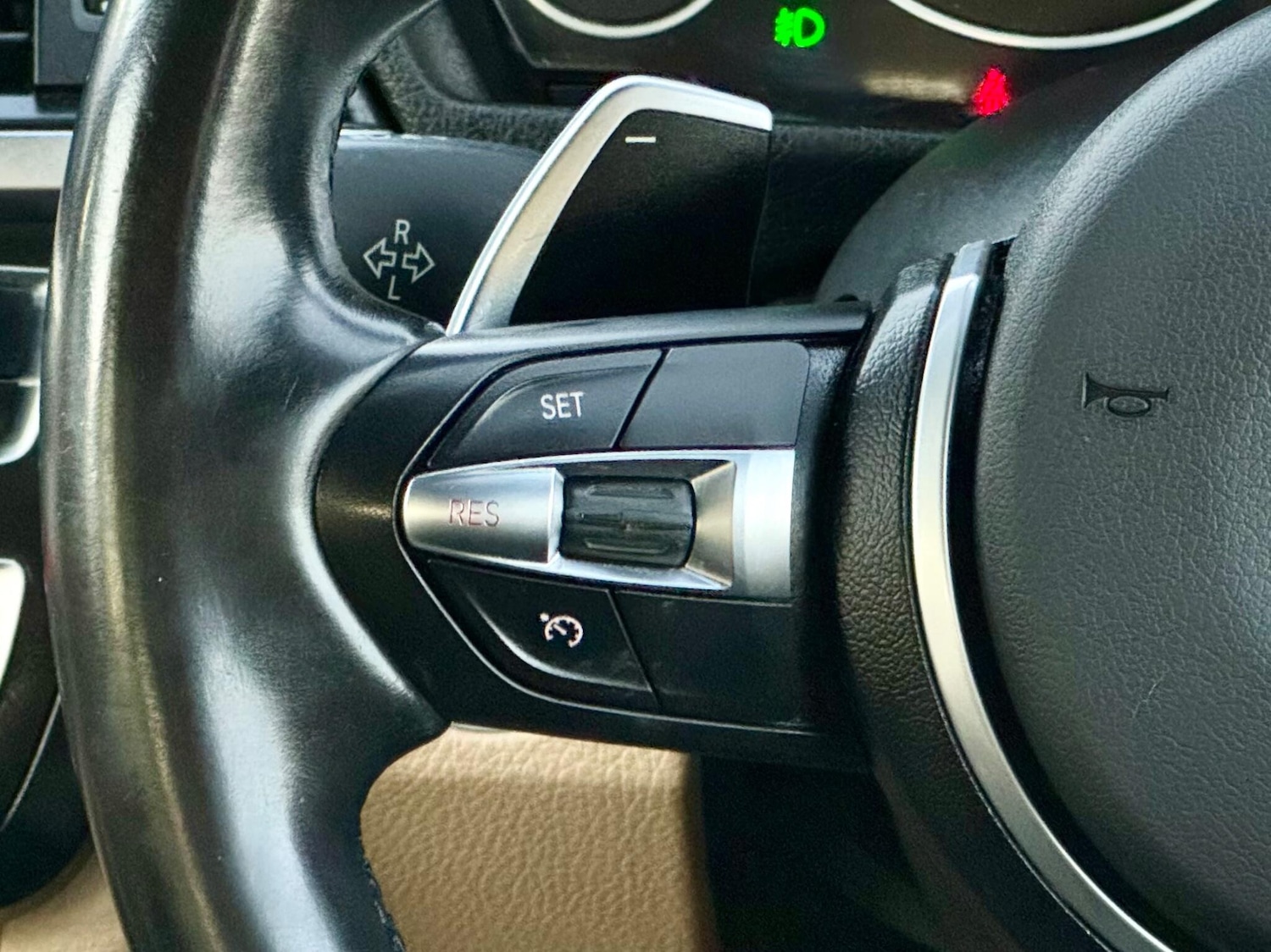 Used BMW 3 Series 2014 for sale - 76976275: Photo 41