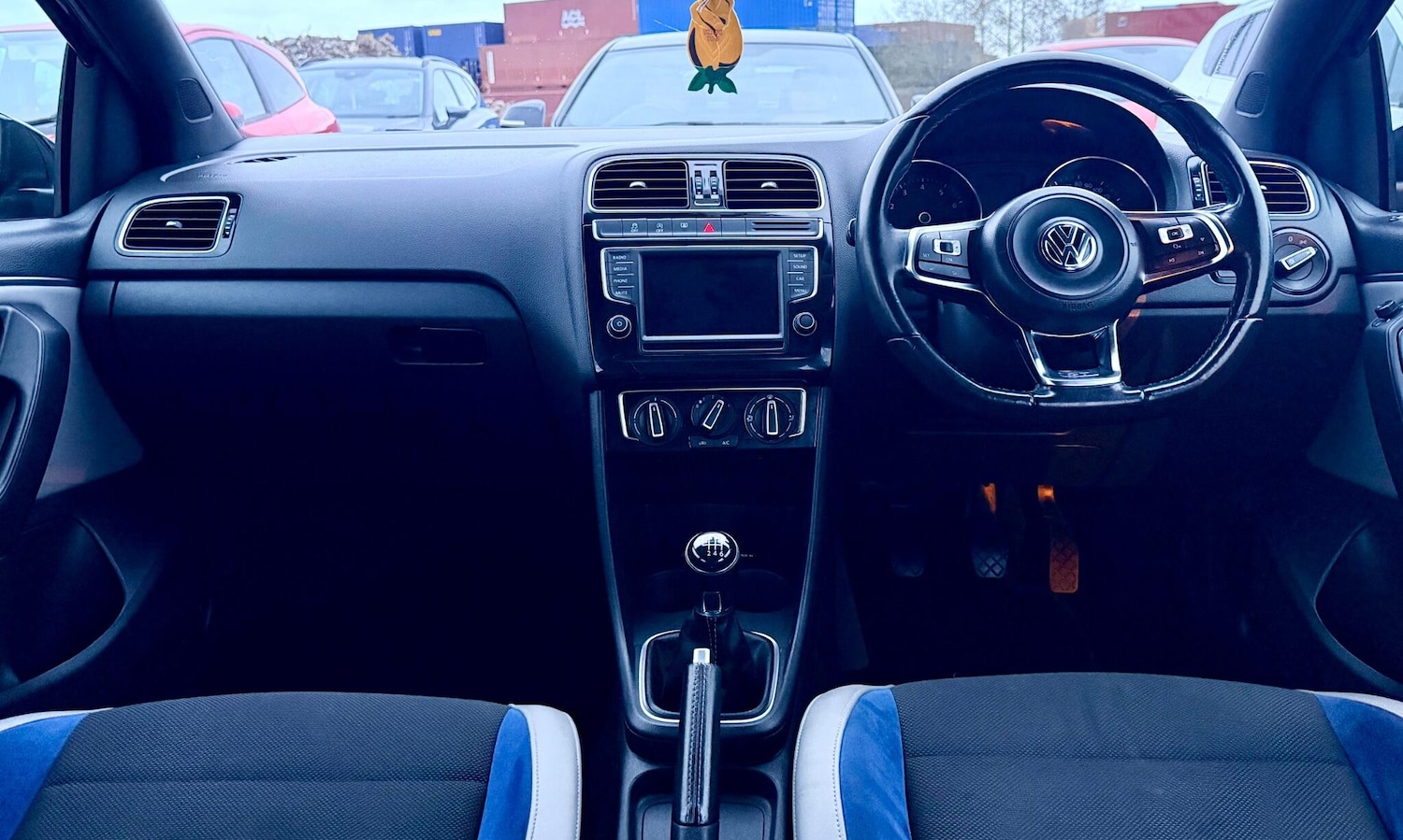 Used Volkswagen Polo 2014 for sale - 77612074: Photo 2