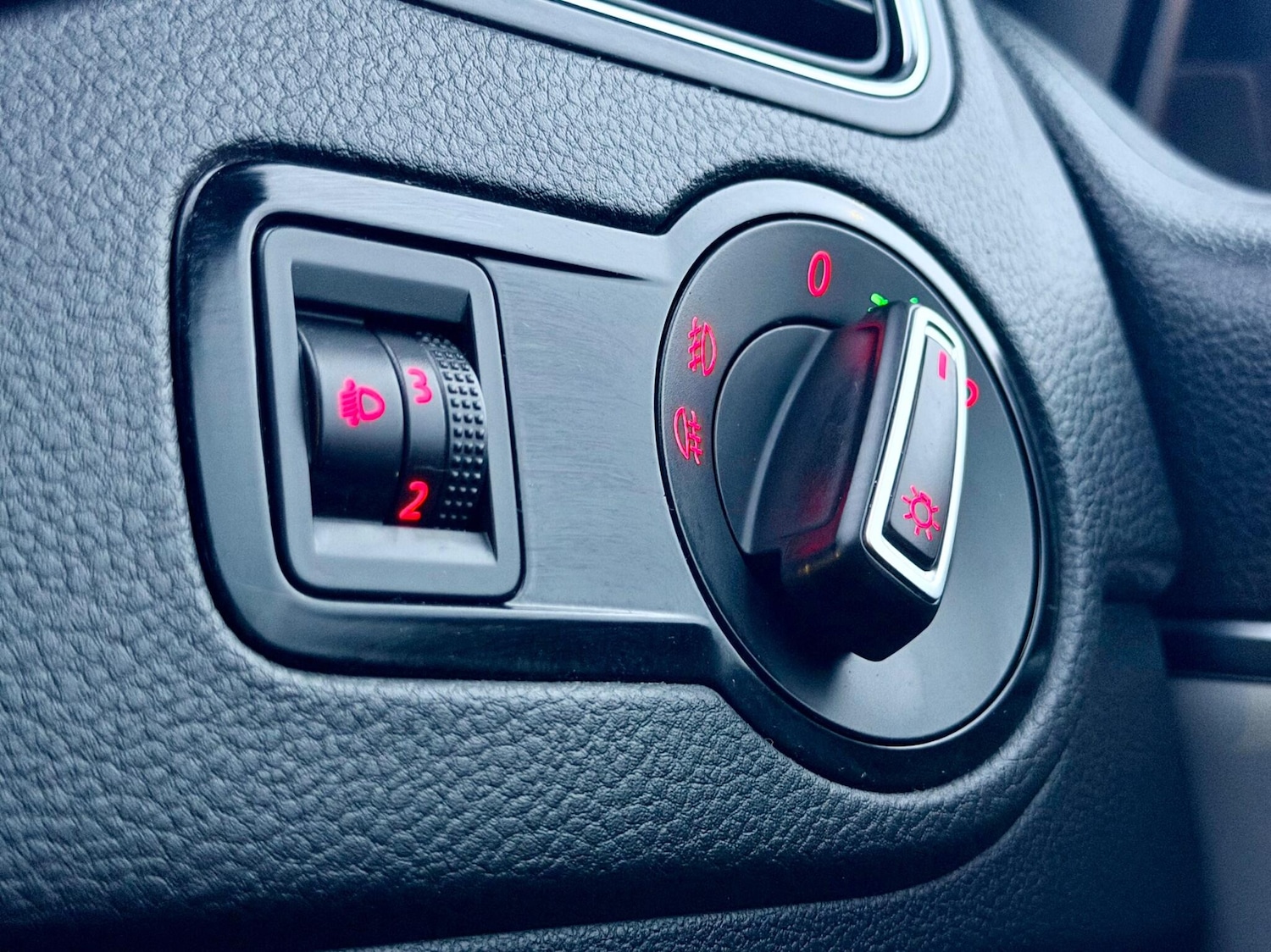 Used Volkswagen Polo 2014 for sale - 77612074: Photo 30