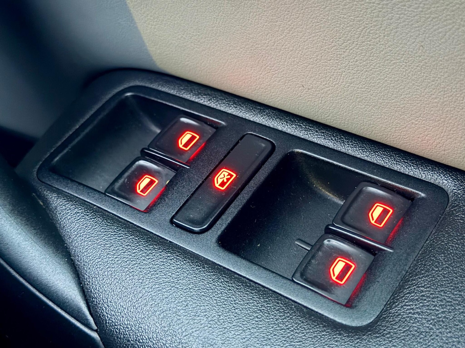 Used Volkswagen Polo 2014 for sale - 77612074: Photo 31