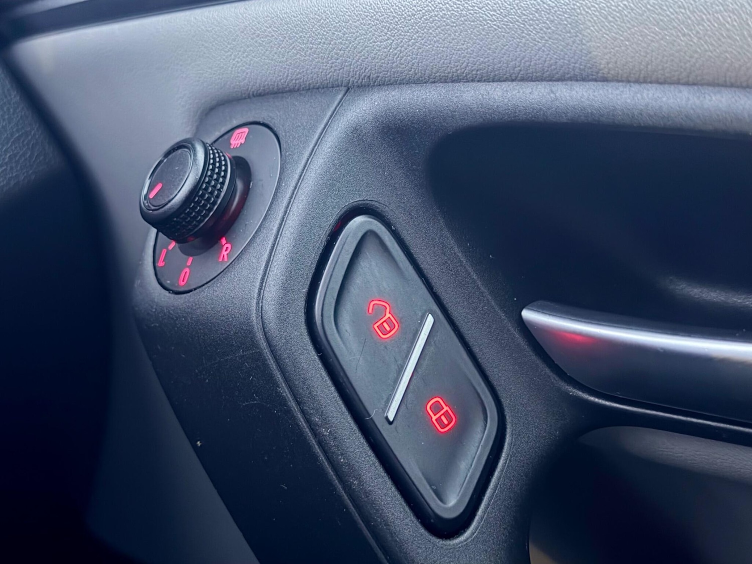 Used Volkswagen Polo 2014 for sale - 77612074: Photo 32