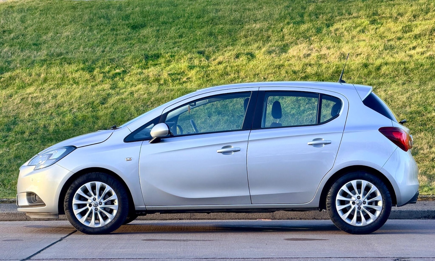 Used Vauxhall Corsa for sale - 77704990: Photo 6