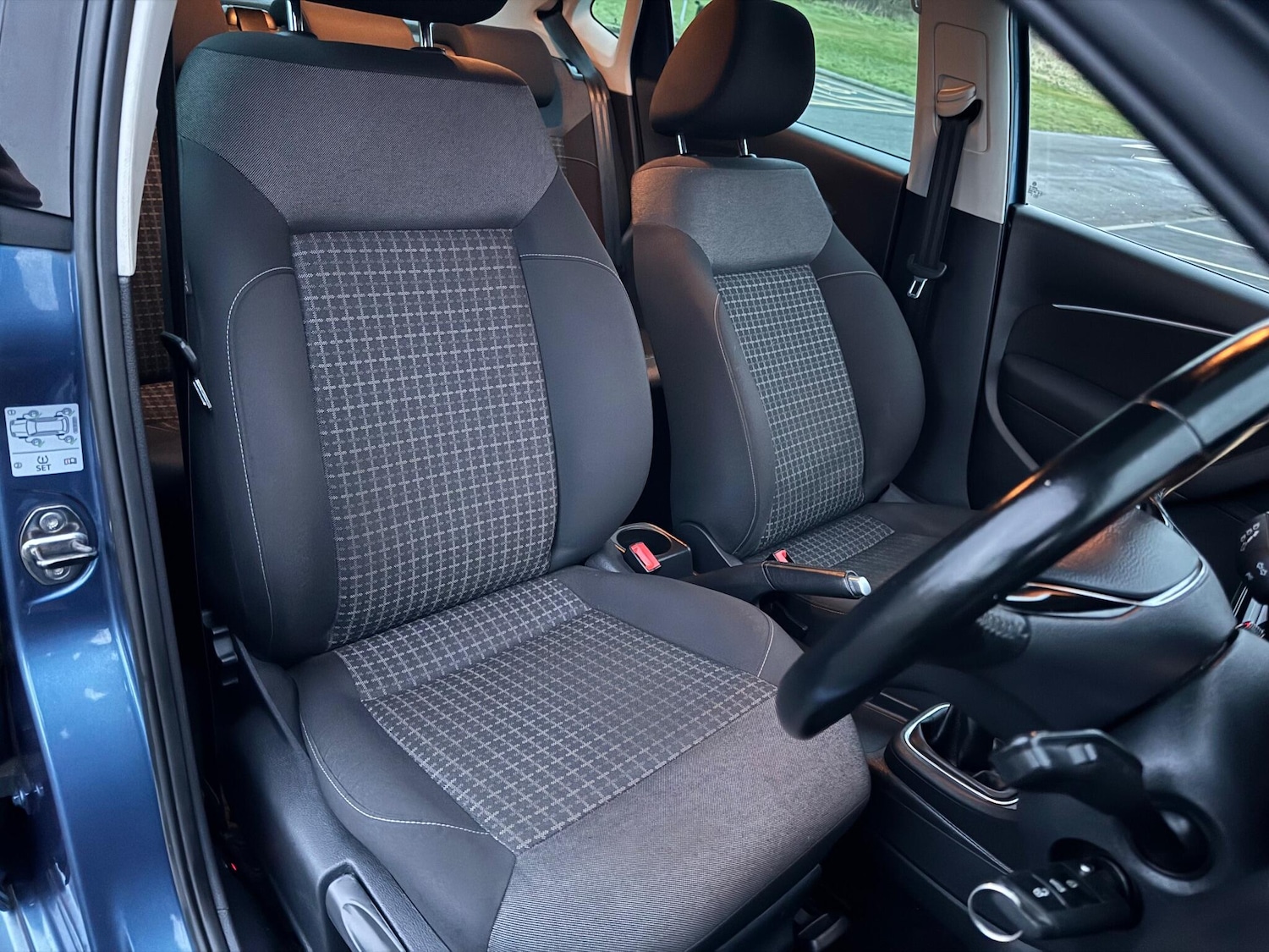 Used Volkswagen Polo 2016 for sale - 76839291: Photo 24