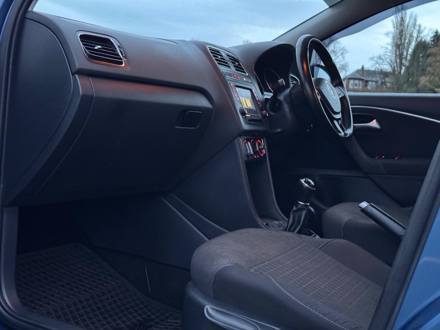 Used Volkswagen Polo 2016 for sale - 76839291: Photo 26