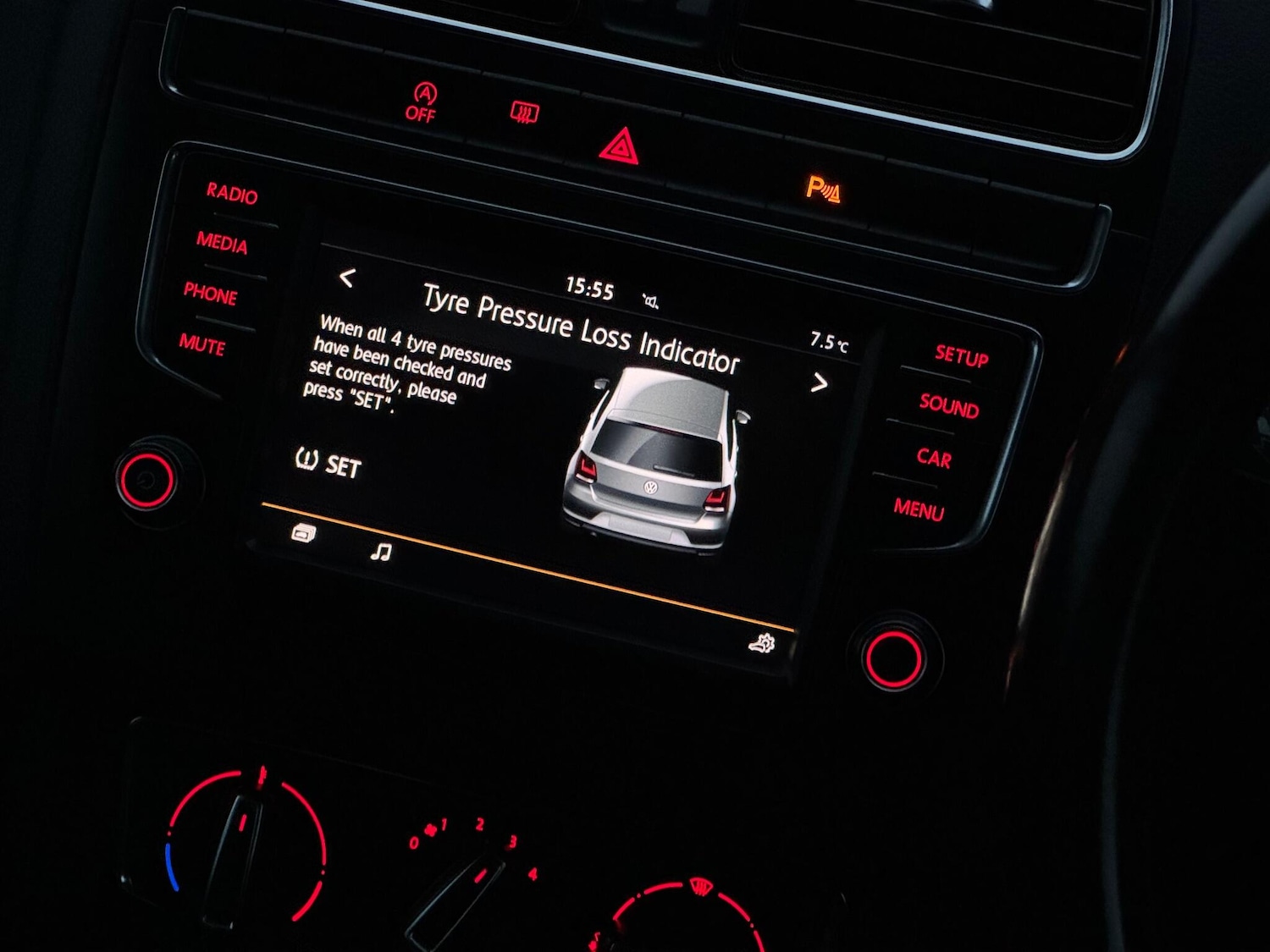 Used Volkswagen Polo 2016 for sale - 76839291: Photo 3