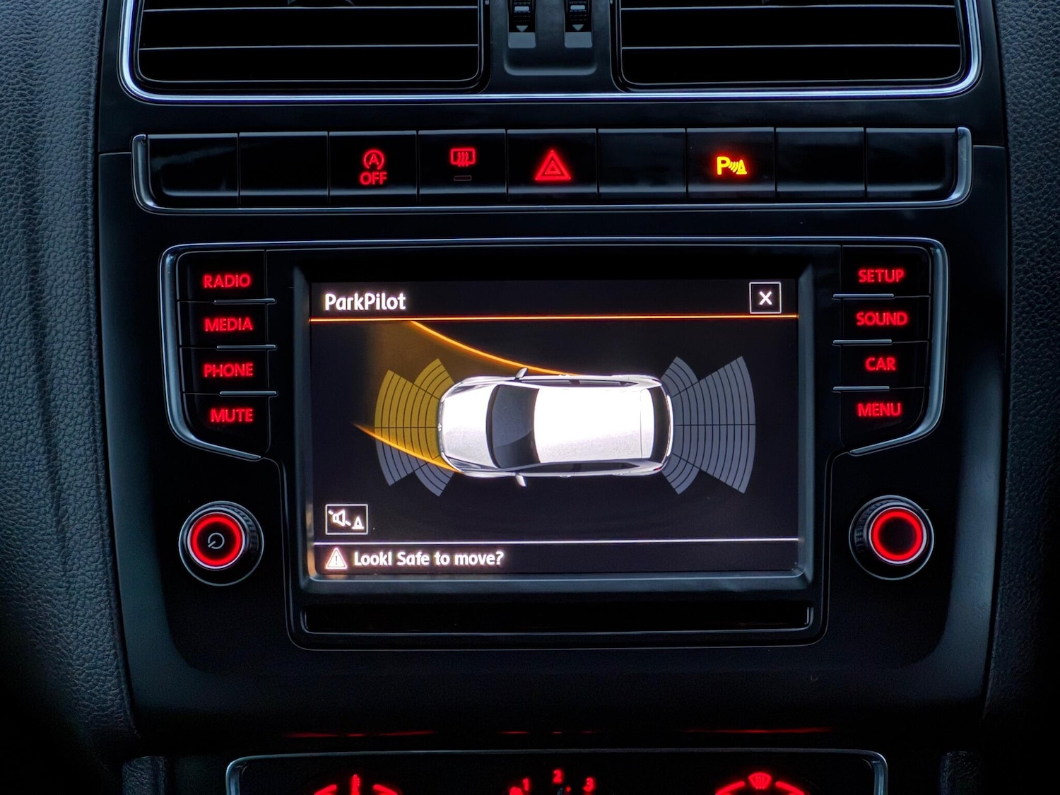 Used Volkswagen Polo 2016 for sale - 76839291: Photo 41