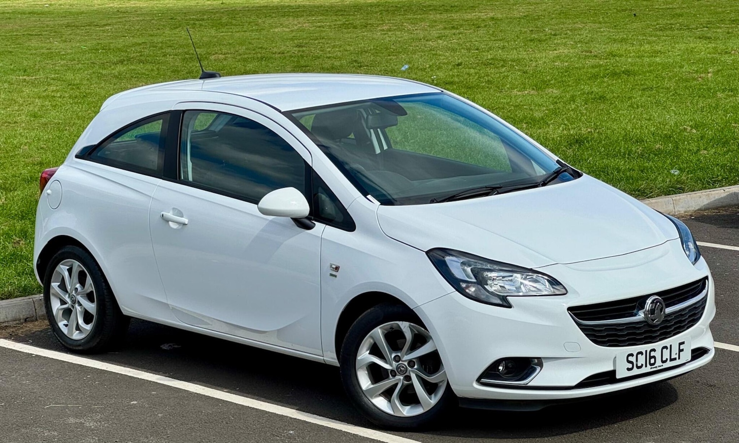 Used Vauxhall Corsa 2016 for sale - 76840738: Photo 4