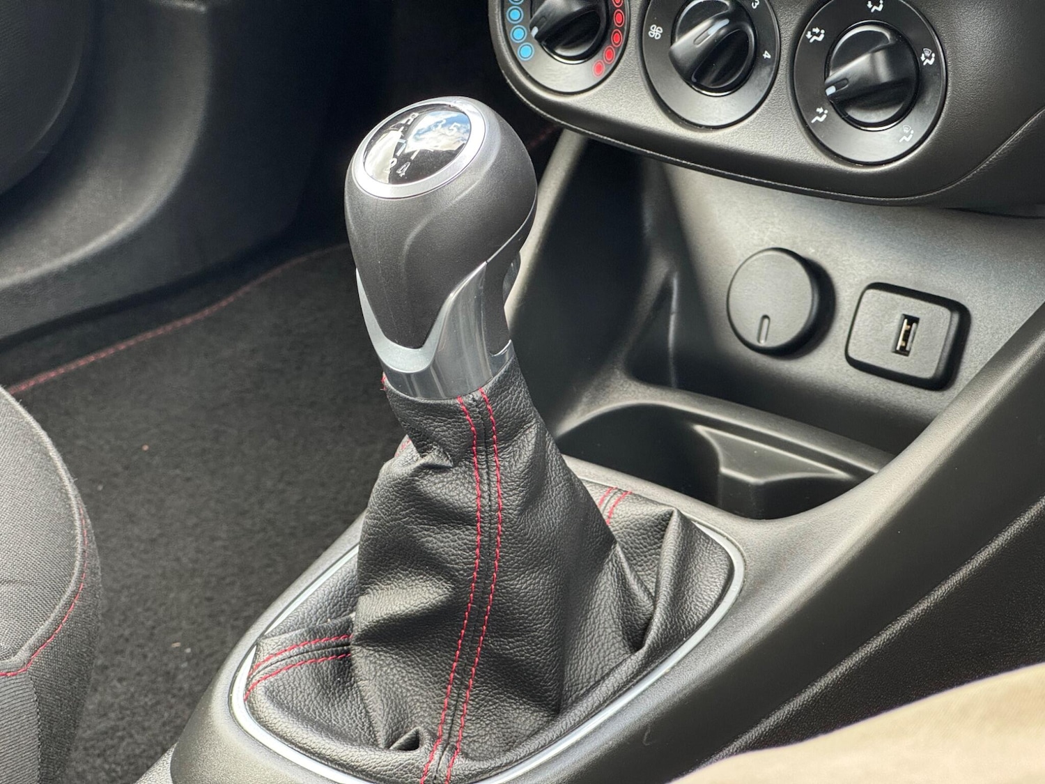 Used Vauxhall Corsa 2016 for sale - 76840738: Photo 41