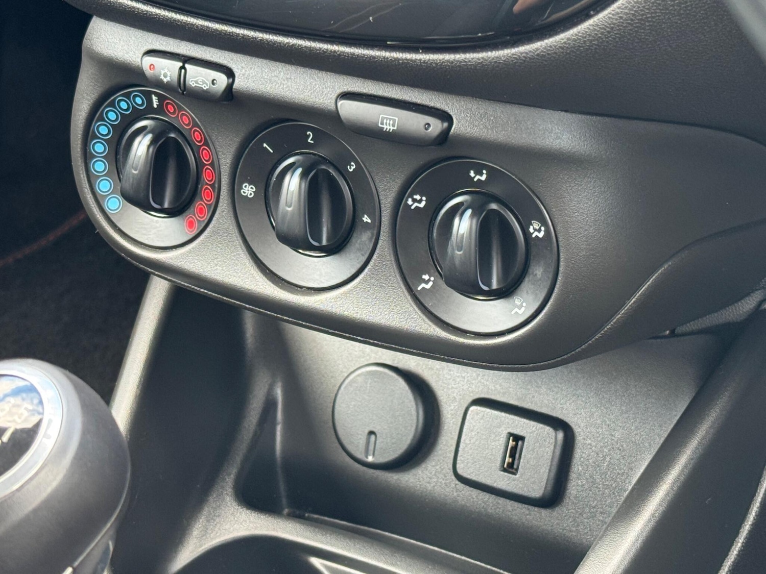 Used Vauxhall Corsa 2016 for sale - 76840738: Photo 42