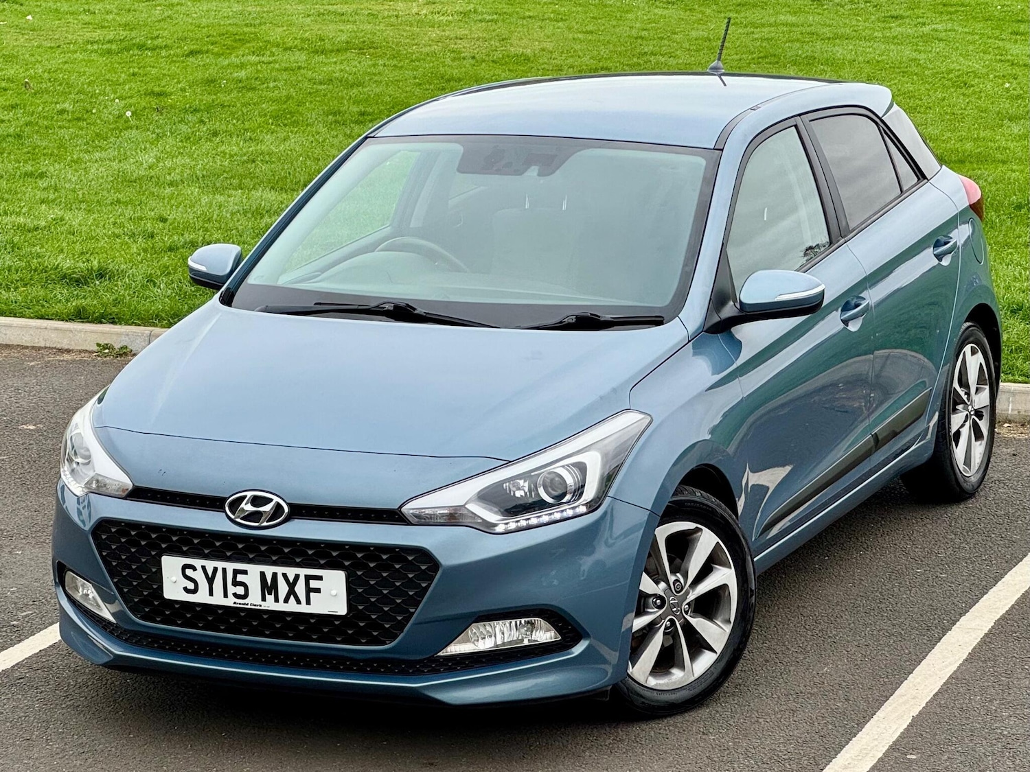 Used Hyundai i20 2015 for sale - 76840742: Photo 10