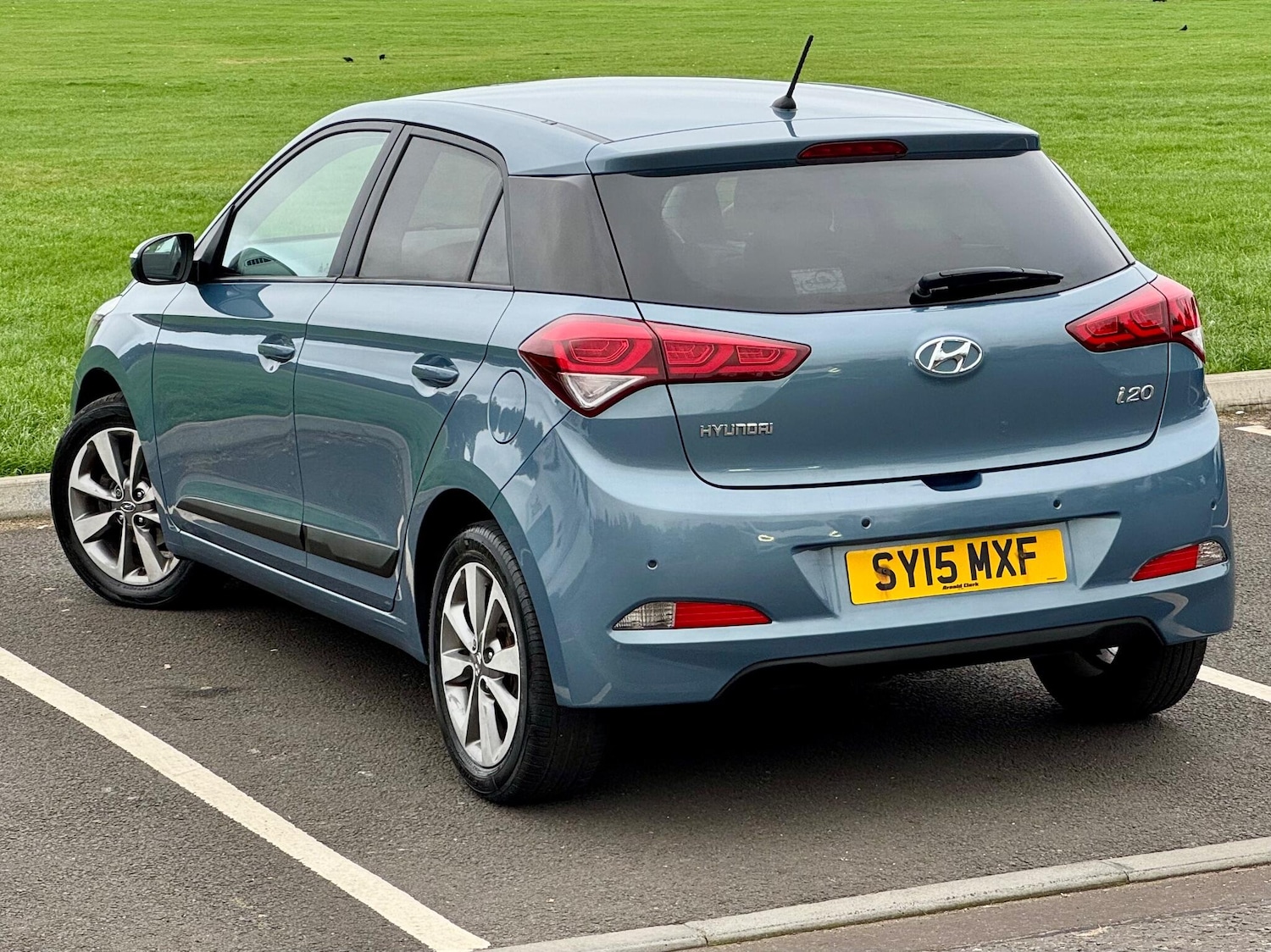 Used Hyundai i20 2015 for sale - 76840742: Photo 14