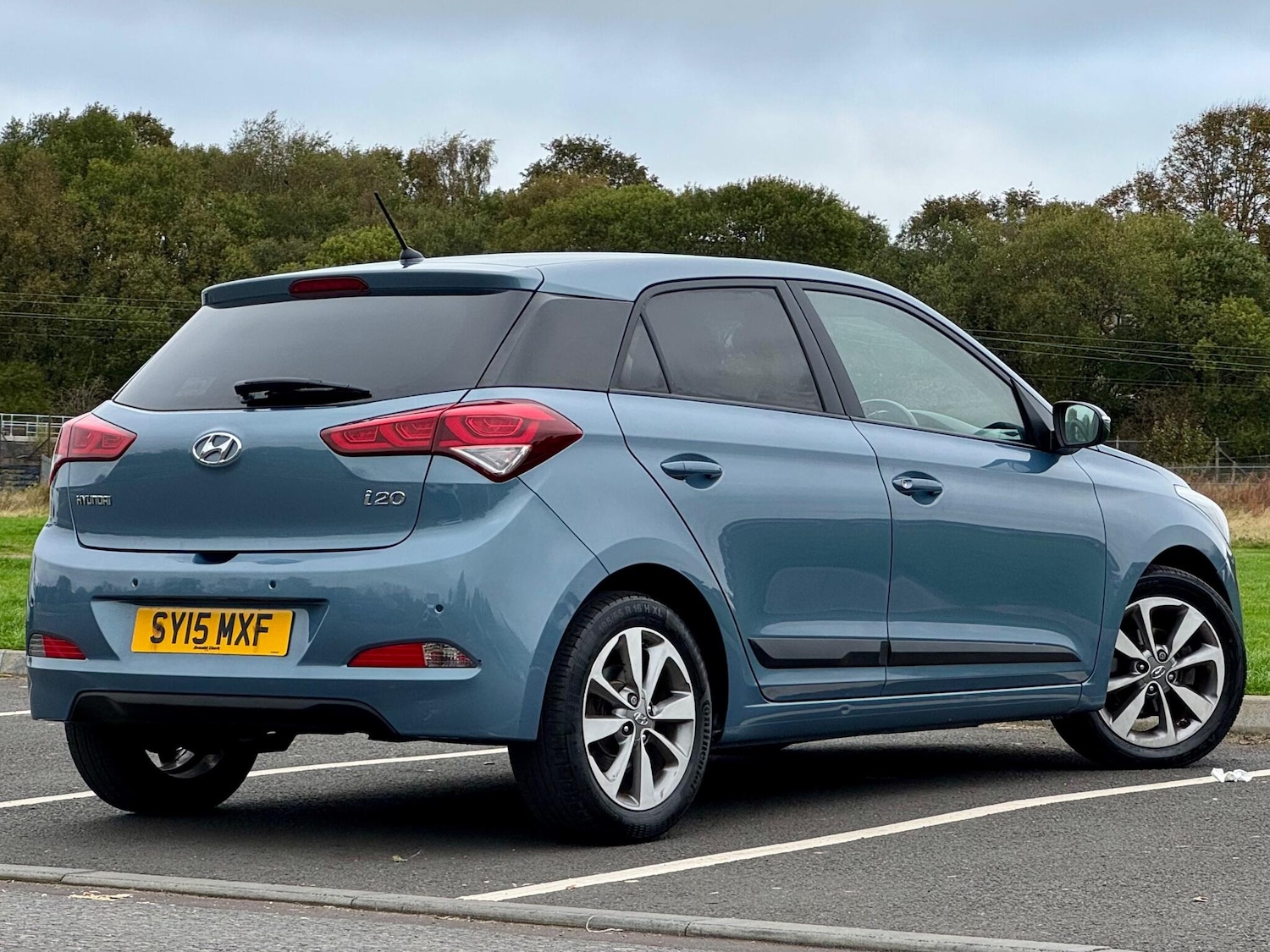 Used Hyundai i20 2015 for sale - 76840742: Photo 18