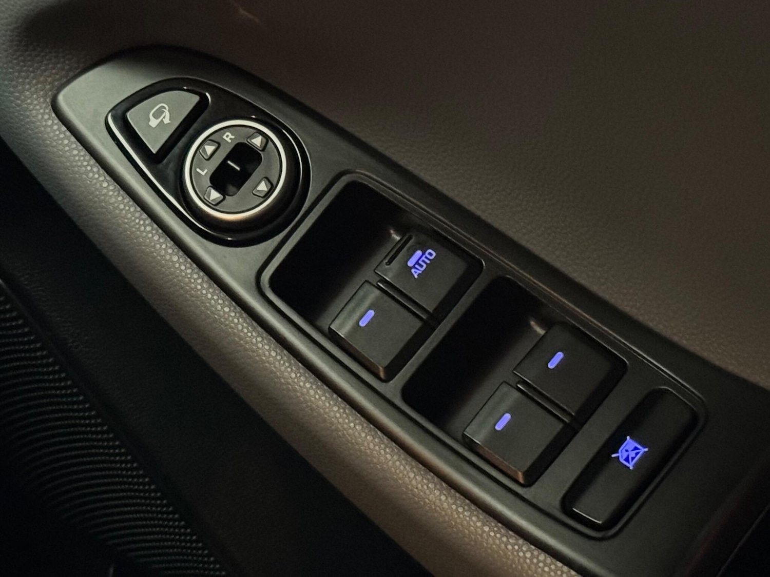 Used Hyundai i20 2015 for sale - 76840742: Photo 3